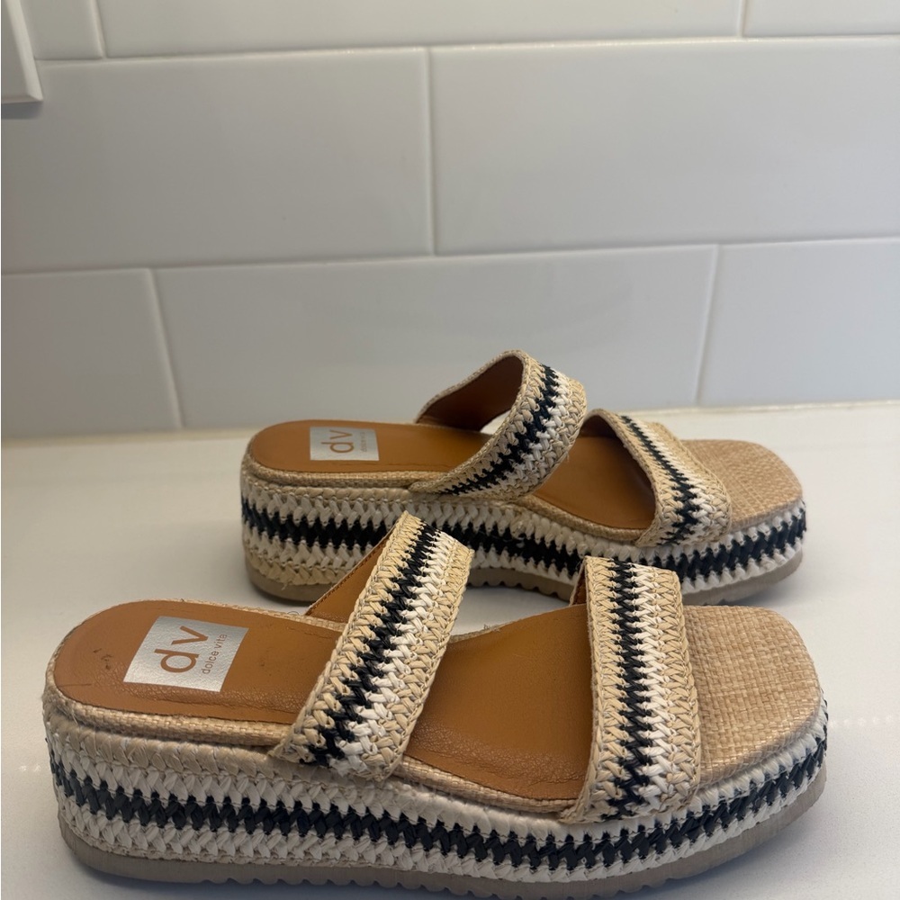 Women's Peggie Wedge Sandal DV by Dolce Vita Size 7.5 - Picture 2 of 6